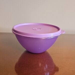 Tupperware Lavender Storage Bowl with Lid